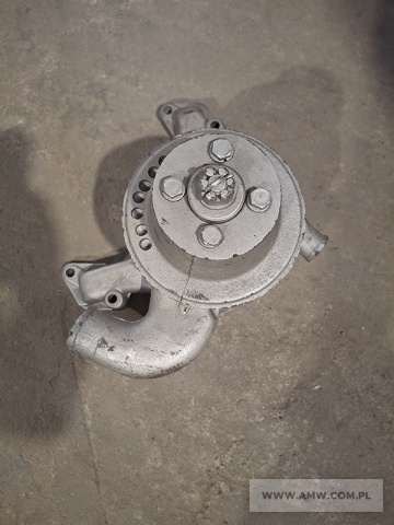 Części zamienne i akcesoria do pojazdów ZIŁ 130 - pakiet zawierający 154 poz. asort. (wg oddzielnego wykazu), w tym m.in.: przekładnie boczne, pompy wody, komplety remontowe silnika, bębny hamulca itp. 